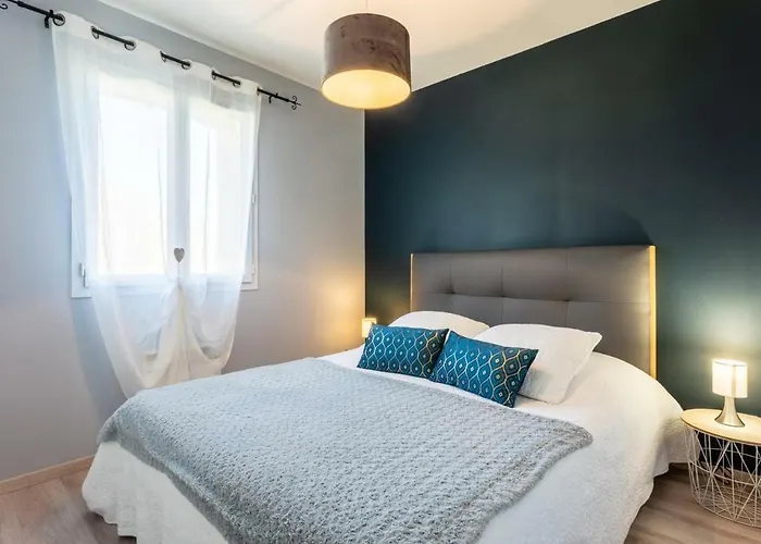 Maison En Pierre Avec Piscine Pres De Sarlat - Fr-1-616-204 Vakantiehuis