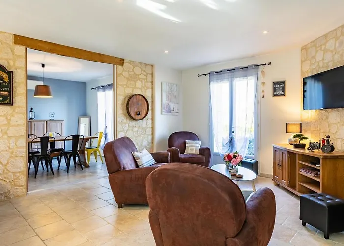 Maison En Pierre Avec Piscine Pres De Sarlat - Fr-1-616-204